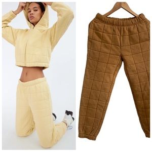 Aritzia Cozy Fleece Mega Quilted Sweatpant New Without Tags